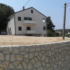 Apartment Mar Eva, Rab Town